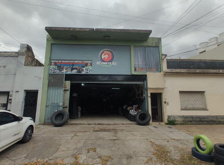 Local comercial · 141m²