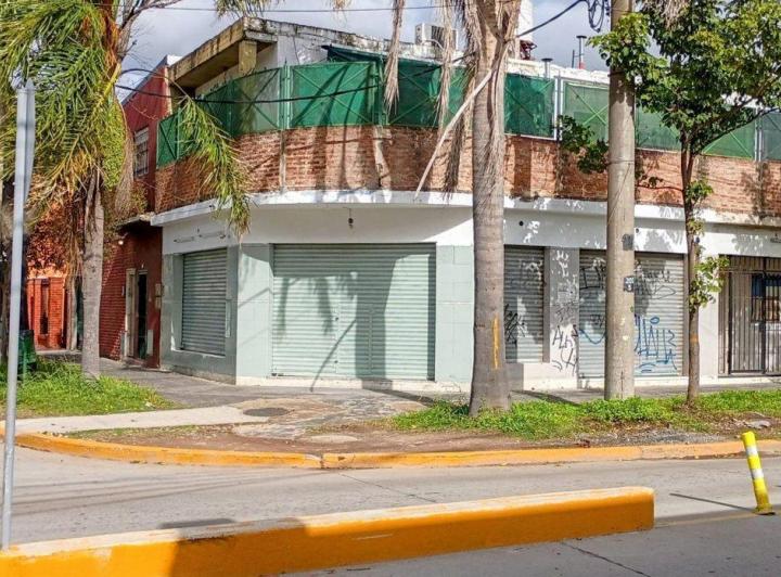 Casa · 250m² · 5 Ambientes · 1 Cochera