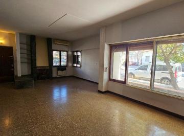 Casa · 190m² · 4 Ambientes · 2 Cocheras · Venta Casa Patio Terraza Cochera en Liniers