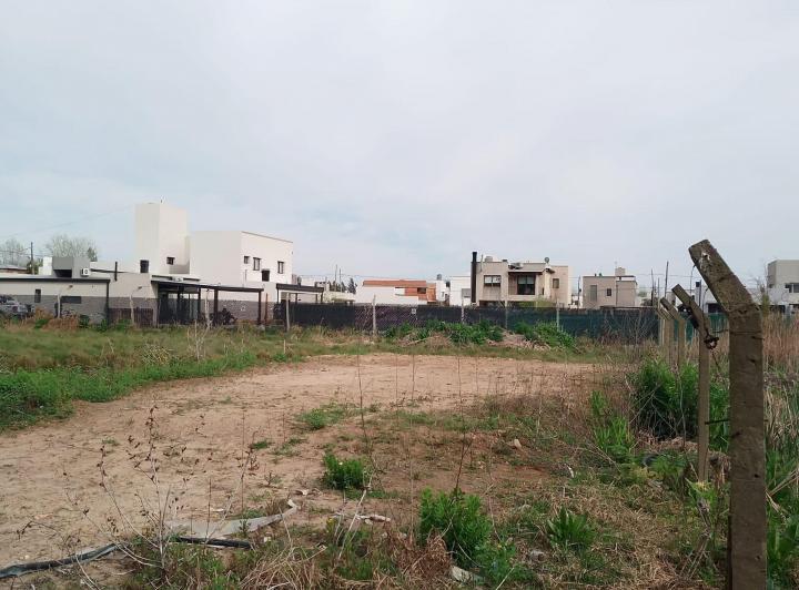 Terreno · 360m²