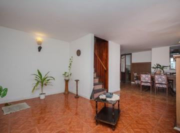 PH · 62m² · 4 Ambientes · 1 Cochera · Venta PH 4 Amb V Ballester Cochera Permuta