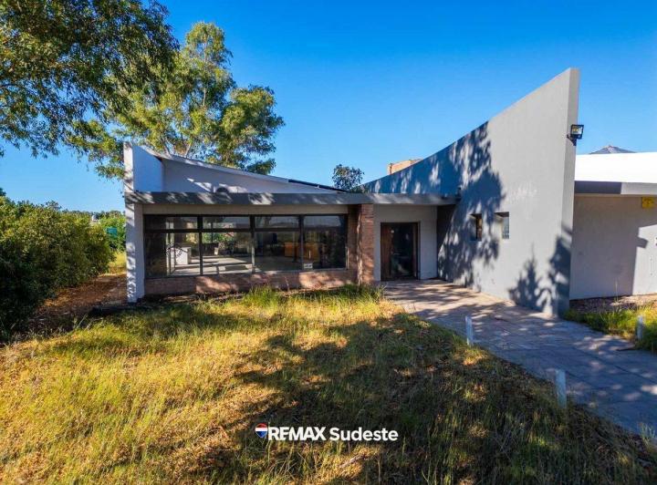Local comercial · 800m²