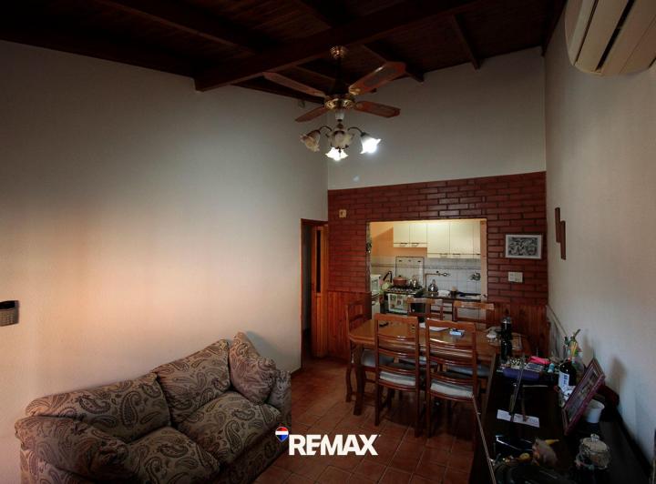 Casa · 128m² · 4 Ambientes · 1 Cochera
