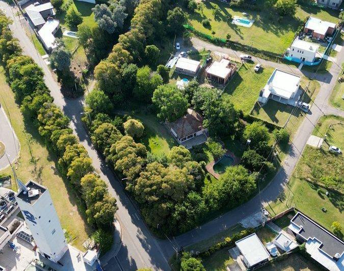 Terreno · 386m²