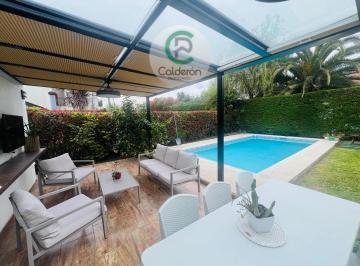 Casa · 130m² · 4 Ambientes · 3 Cocheras · Casa en Alquiler Temporario Country Club Banco Provincia