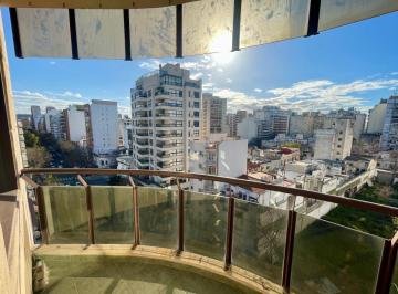 Departamento de 3 ambientes, Caballito · Impecable 3 Ambientes Al Frente con Vista Abierta.