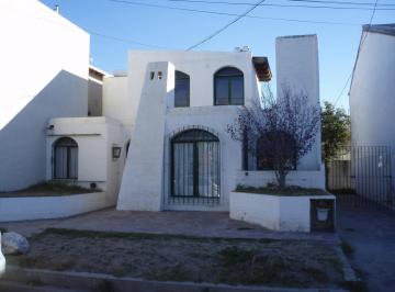 Casa · 4 Ambientes · Casa en Puerto Madryn