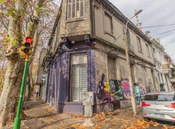 PH · 191m² · 8 Ambientes · Alquiler de Casa de 5 Dorm. en Palermo