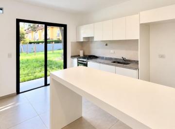 Departamento · 80m² · 3 Ambientes · 1 Cochera · Alquiler Duplex con Patio y Espacio Guardacoche