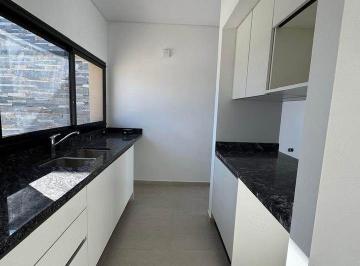 Casa · 80m² · 5 Ambientes · 2 Cocheras · Duplex Venta 2 Dorm. 1 Baño con Patio Quebrada de Manantiales