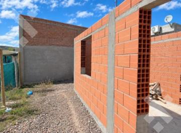 Terreno · 50m² · Terreno en Venta - Alta Gracia, Cinco Saltos / Río Negro. Terreno con Casa en Construcción.