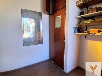 Casa · 175m² · 4 Ambientes · 1 Cochera · Casa en Venta - 3 Dorm. 1 Baño - Locales - Quilmes
