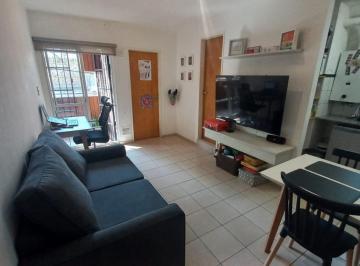 Departamento · 30m² · 2 Ambientes · Departamento en Lourdes 1er Piso por Escalera
