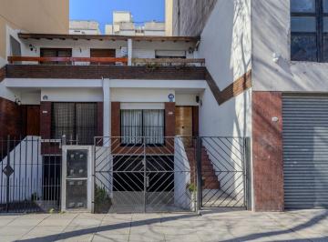 Casa · 112m² · 4 Ambientes · 1 Cochera · Casa Tipo Duplex 4 Amb C/jardin + Cochera