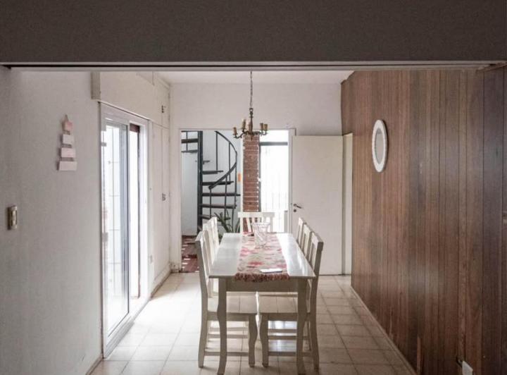 Casa · 180m² · 4 Ambientes · 1 Cochera
