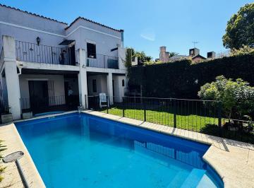 Casa · 239m² · 6 Ambientes · 1 Cochera · Casa en Venta en San Fernando, 5 Dorm., Jardin y Pileta.