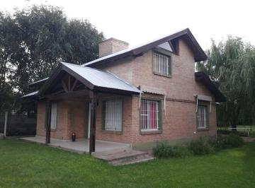 Casa · 170m² · 4 Ambientes · 1 Cochera · Casa en Venta 2/3 Dorm. Buen Nivel - Anisacate - Cba.