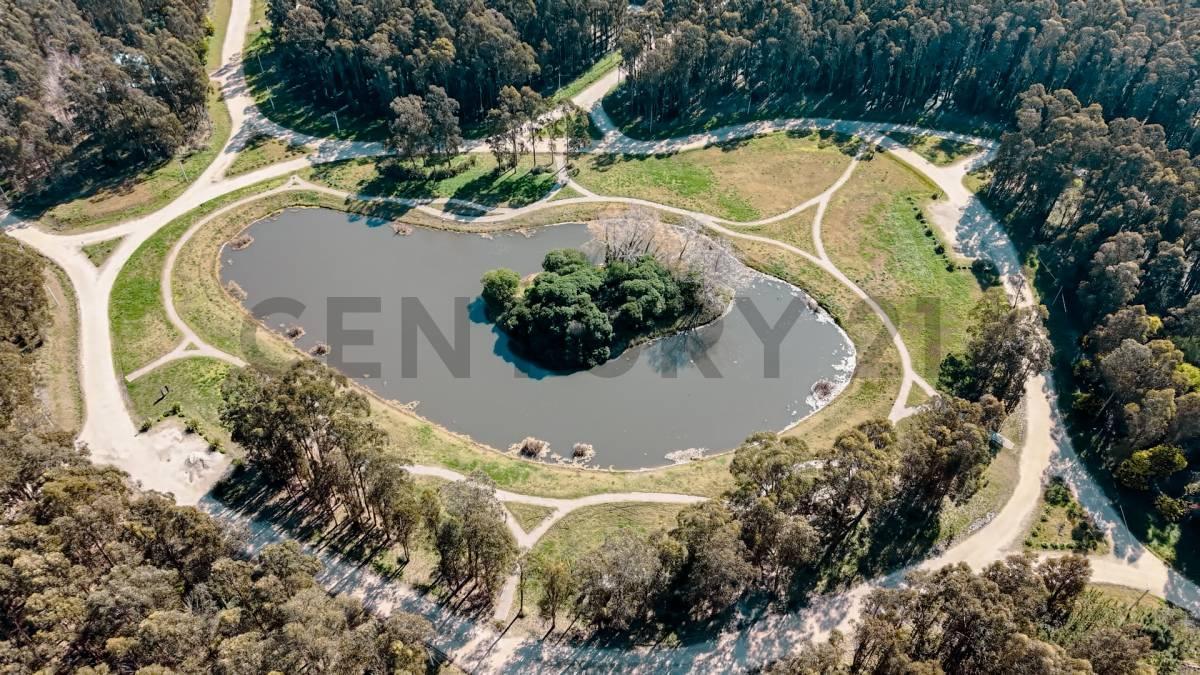Venta de lote en barrio tipantú