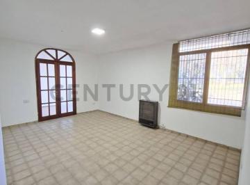 Casa · 170m² · 3 Dormitorios · 2 Cocheras · C21 Inmoandes Vende Casa en B° Viajantes - Dorrego