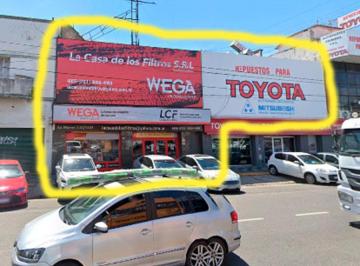 Local comercial de 6 ambientes, Villa Crespo · Local en Warnes - Excelente Local en La Mejor Cuadra Zona Repuesto Automotor