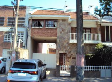 Bodega-Galpón · 454m² · 3 Dormitorios · 1 Cochera · Venta - 2 Casas con Galpon - Av del Rosario 700 - Tiro Suizo