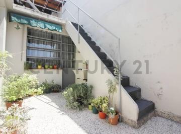 Casa · 137m² · 4 Ambientes · 1 Cochera · Casa en Venta Parque Cha