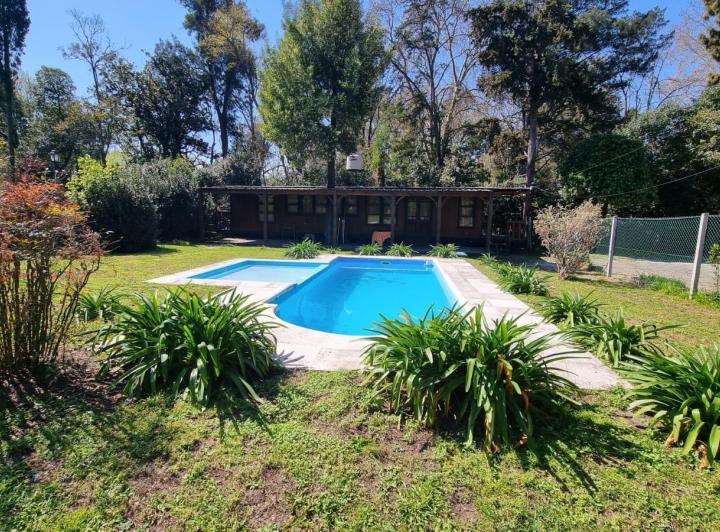 Casa · 60m² · 3 Ambientes · 5 Cocheras
