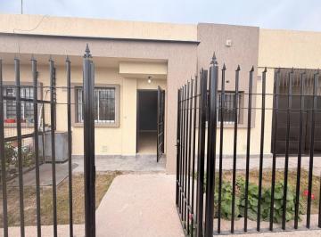 Casa de 3 ambientes, Rodeo de la Cruz · Casa en Venta C/ Cochera en Rodeo de La Cruz