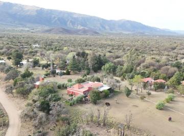 Casa · 652m² · 10 Ambientes · 2 Hectáreas en Venta en Merlo San Luis