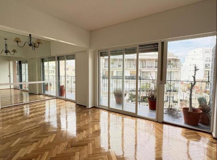Departamento · 140m² · 4 Ambientes · 1 Cochera