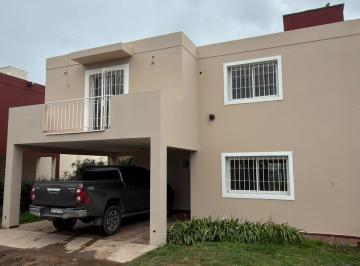 Casa de 5 ambientes, Córdoba · Duplex 3 Dorm. en Villa Eucaristica.