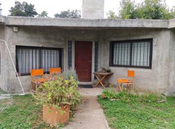 Casa · 250m² · 10 Ambientes · 2 Cocheras · Gran Casa a Terninar Detalles Finos en Villla Allende