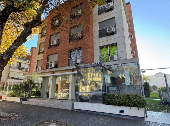 Departamento · 106m² · 4 Ambientes · 2 Cocheras