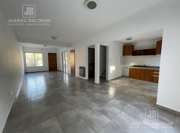 Casa · 140m² · 4 Ambientes · 1 Cochera