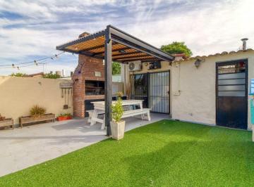 PH · 67m² · 3 Ambientes · 1 Cochera · PH en Venta - 2 Dorm. con Terraza y Cochera