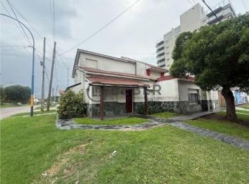 Casa · 167m² · 4 Ambientes · En Venta Casa 4 Ambientes con Patio y Garage, en Zona Parque Luro Mar del Plata