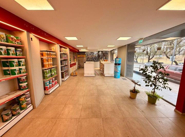 Local comercial · 110m²