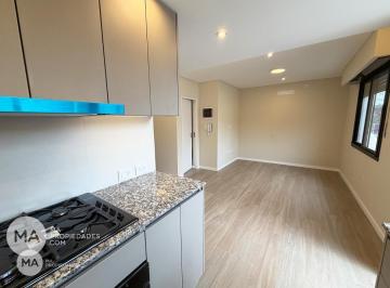 Departamento · 58m² · 4 Ambientes · Venta | Casa Tipo PH en Planta Alta Reciclada Nueva 2 Dorm. - Guarani 3000 - Pichincha Rosario