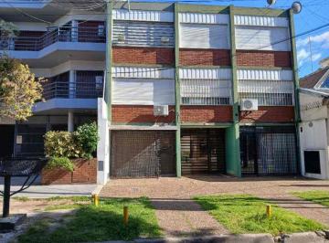 Departamento de 1 ambiente, Avellaneda · Alquiler Mono Ambiente Amplio con Ventanal Al Predio Parquizado Expensas Bajas de $60.000 Muy Lindo