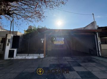 Casa de 4 ambientes, General San Martín · Venta Casa 4 Ambientes + Escritorio C/ Cochera, Fondo Libre y Terraza, Villa Ballester