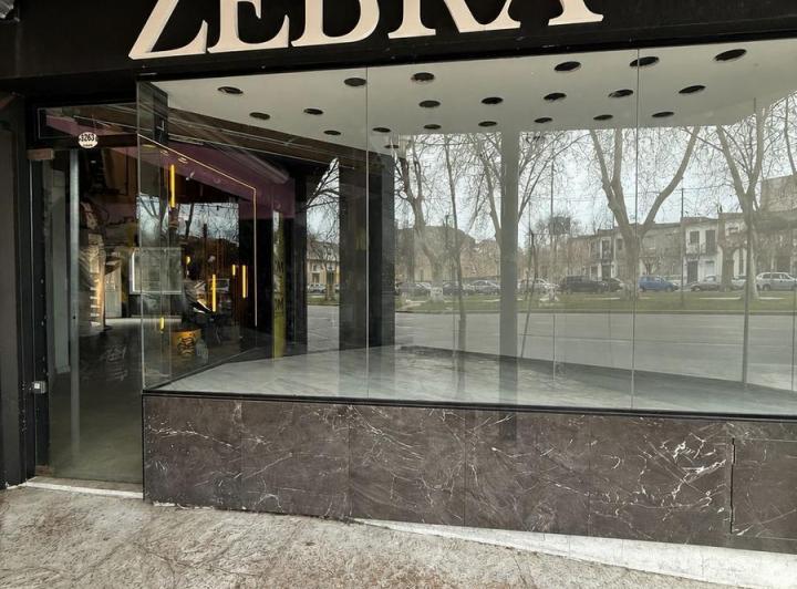 Local comercial · 133m²