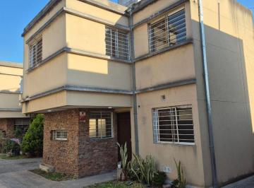 PH de 3 ambientes, Ituzaingó · Duplex con 2 Dorm. en Alquiler en Ituzaingó Norte