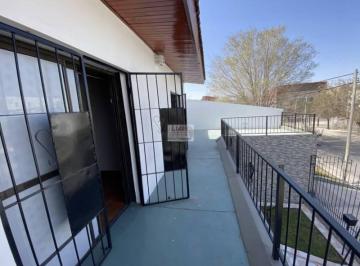 Casa · 230m² · 4 Ambientes · 1 Cochera · Alquiler Casa 4 Dorm. con Uso Comercial Barrio Islas Malvinas