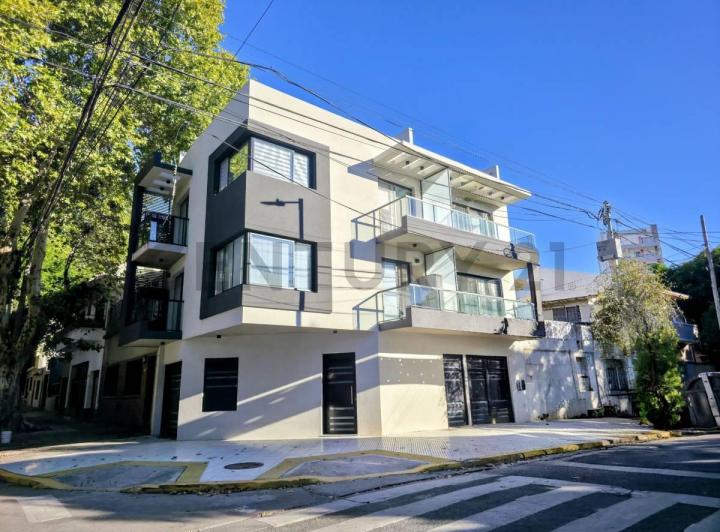 Casa · 93m² · 3 Ambientes · 1 Cochera