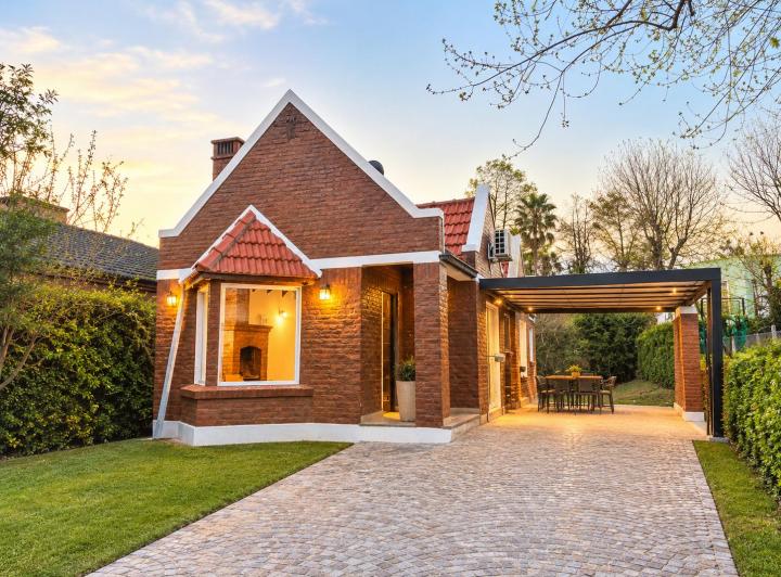 Casa en alquiler en Country Club Banco Provincia · 4 ambientes