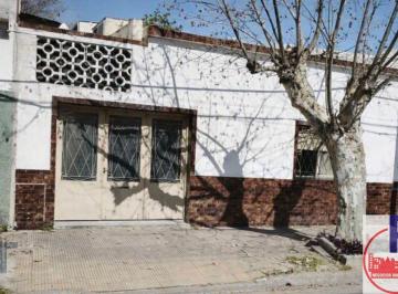 Casa de 3 ambientes, Tres de Febrero · Casa en Venta 3 Ambientes con Cochera en Ciudadela