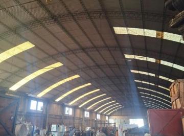 Bodega-Galpón de 4 ambientes, General Gutiérrez · Excelente Complejo de 2 Galpones Industriales Sobre Calle Maza – Maipú | Salida a Dos Calles