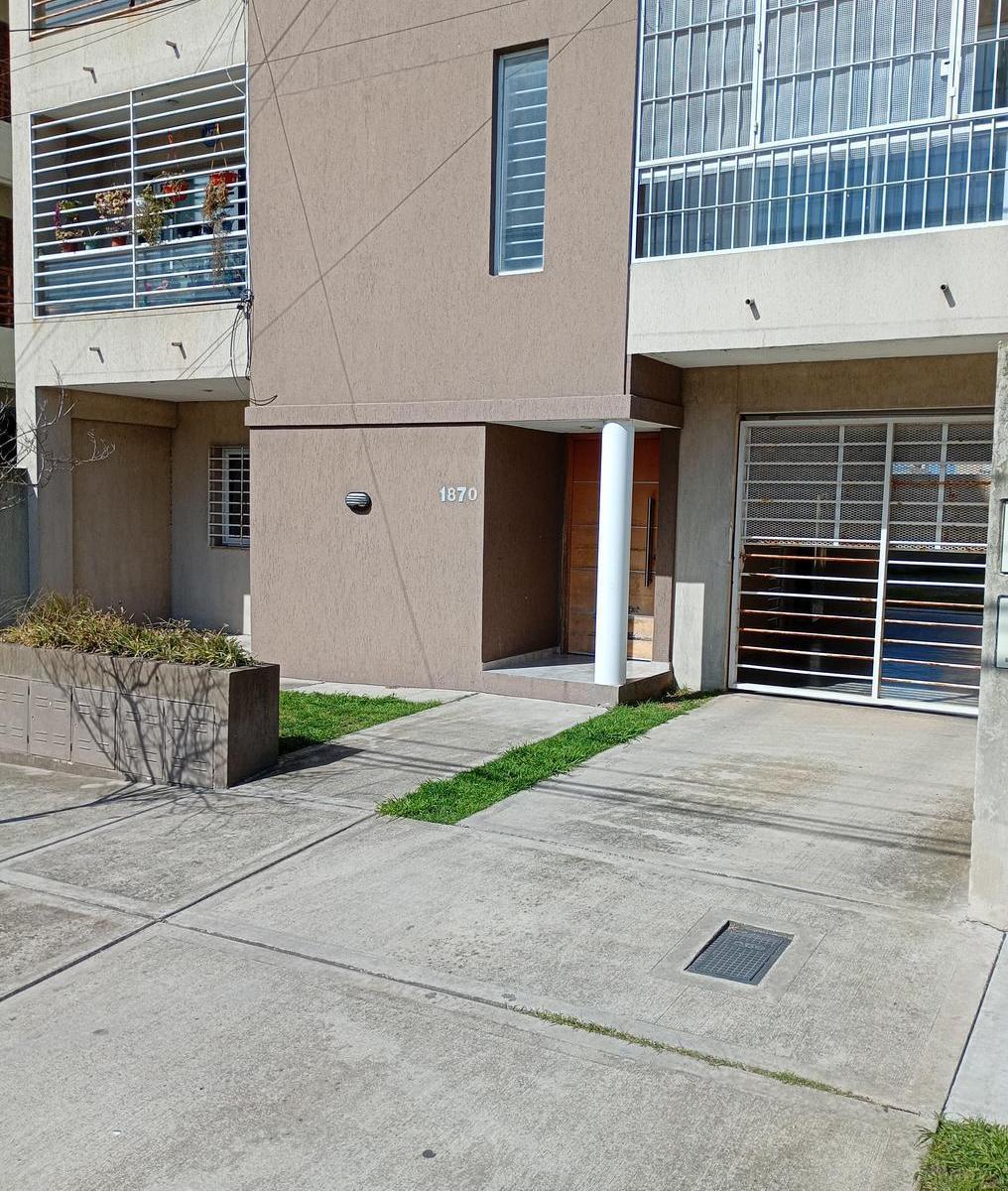 Depto 2 amb, 48m² con cochera fija — Punta Mogotes