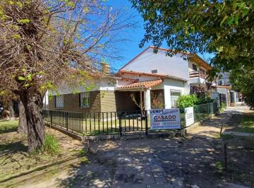 Local comercial · 100m² · 3 Ambientes · Terreno - San Isidro