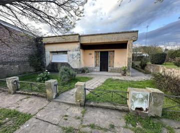 Casa · 271m² · 4 Ambientes · Casa a Reciclar San Andres de Giles